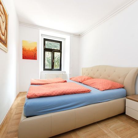 Apartments Vega Ljubljana Buitenkant foto